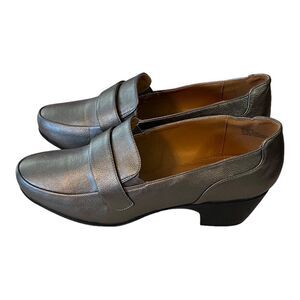 Comfortview Womens Metallic Gray Slip-On Shoes 10W Faux Leather Padded Insoles